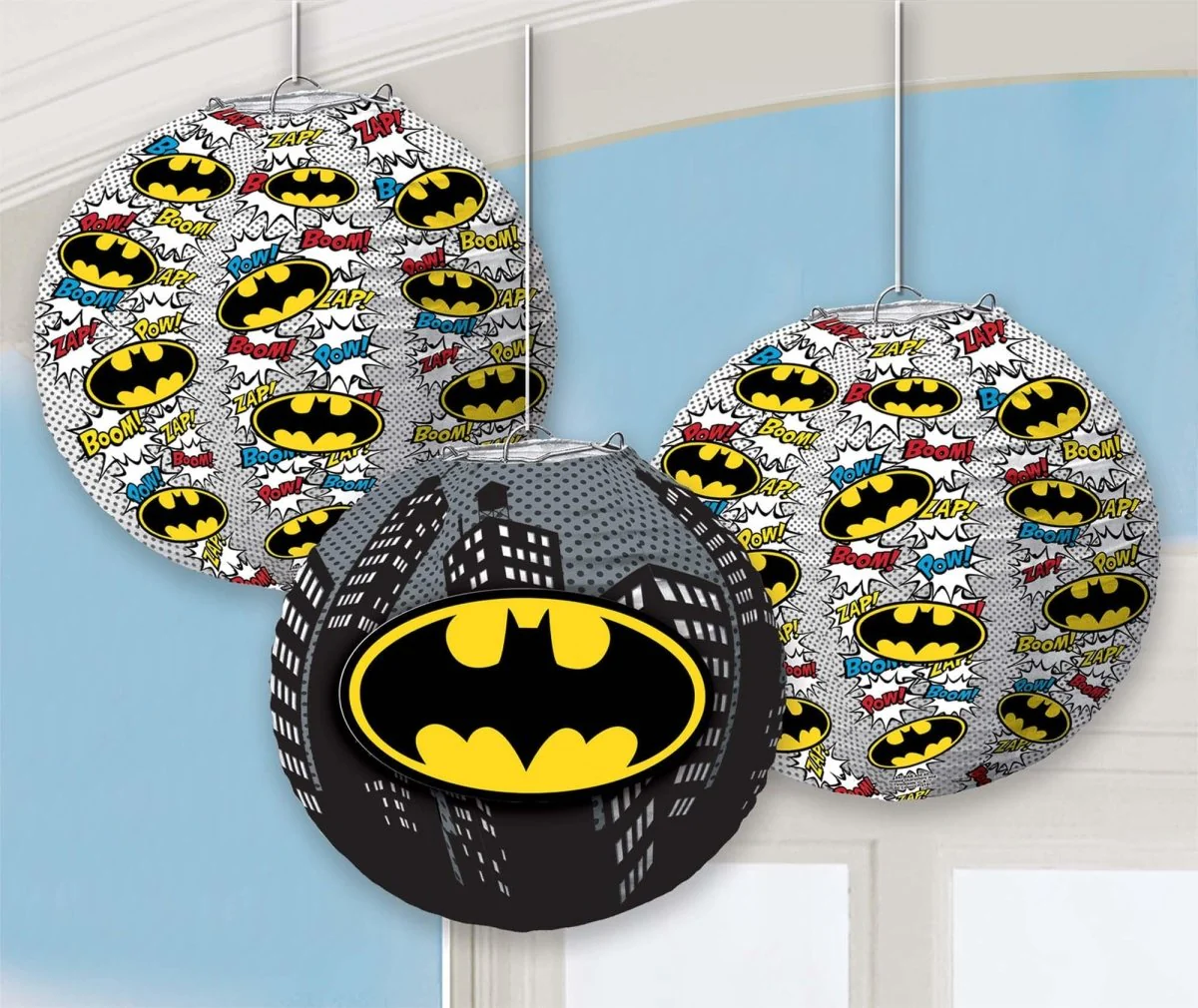 Batman lanterns, 3 per package