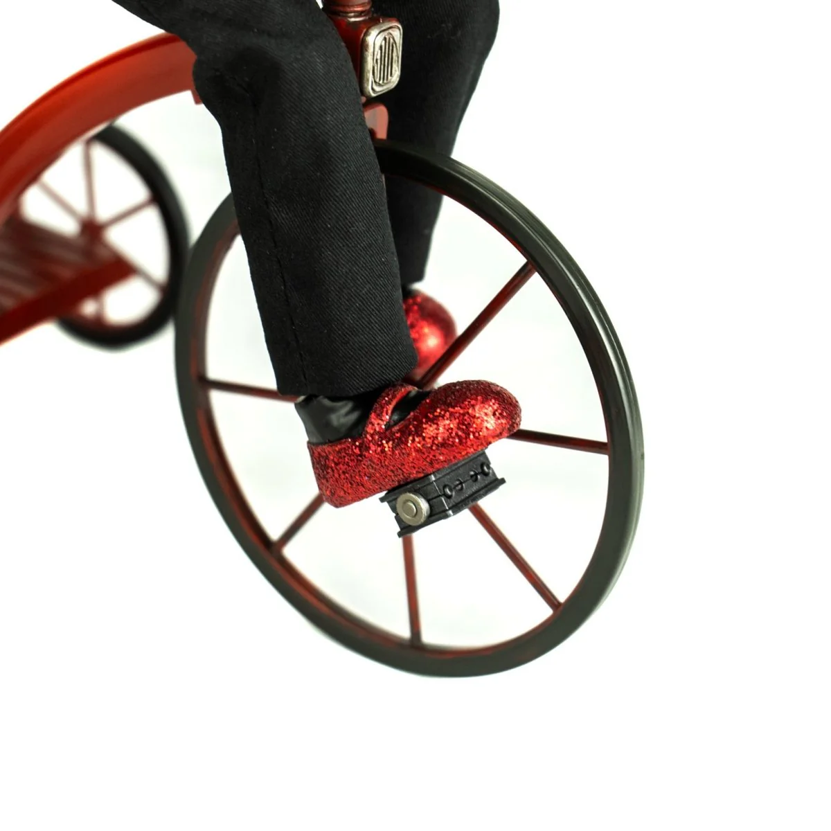 Billy Decorative 1:6 Scale Figurine,Saw, 1 Count - Image 2