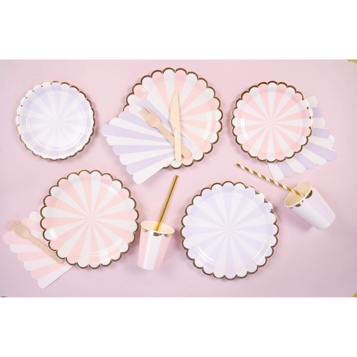 Candy Land Paper Cups, Light Pink, 9 oz, 8 Count - Image 2