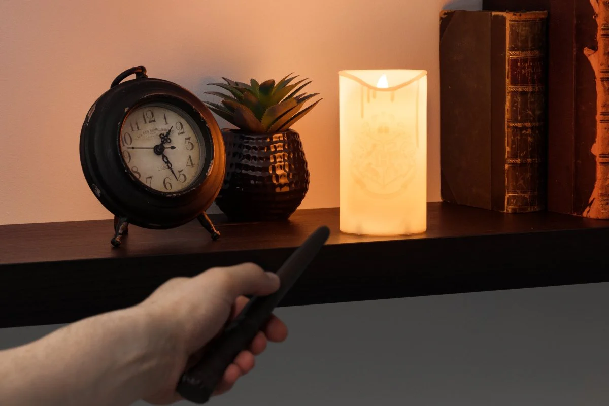 Harry Potter Candle Light With Remote Wand - Image 2
