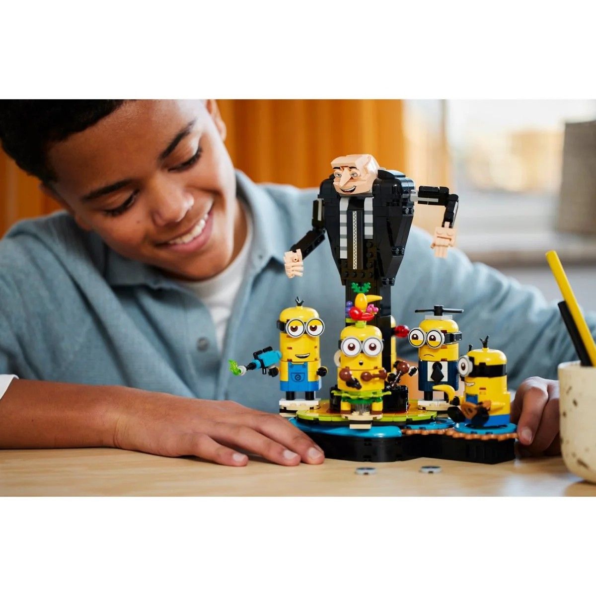 LEGO Brick-Built Gru and Minions, 75582, Ages 9, 839 Pieces - Image 7