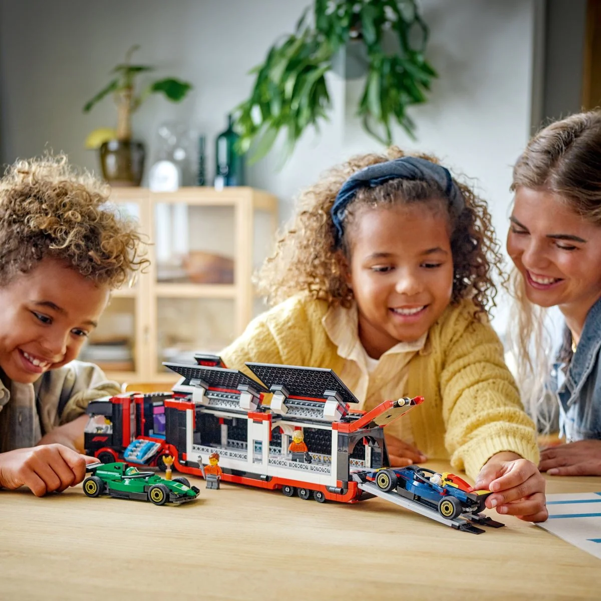 LEGO City F1 Truck with RB20 & AMR24 F1 Cars, 60445, Ages 8+, 1086 Pieces - Image 11