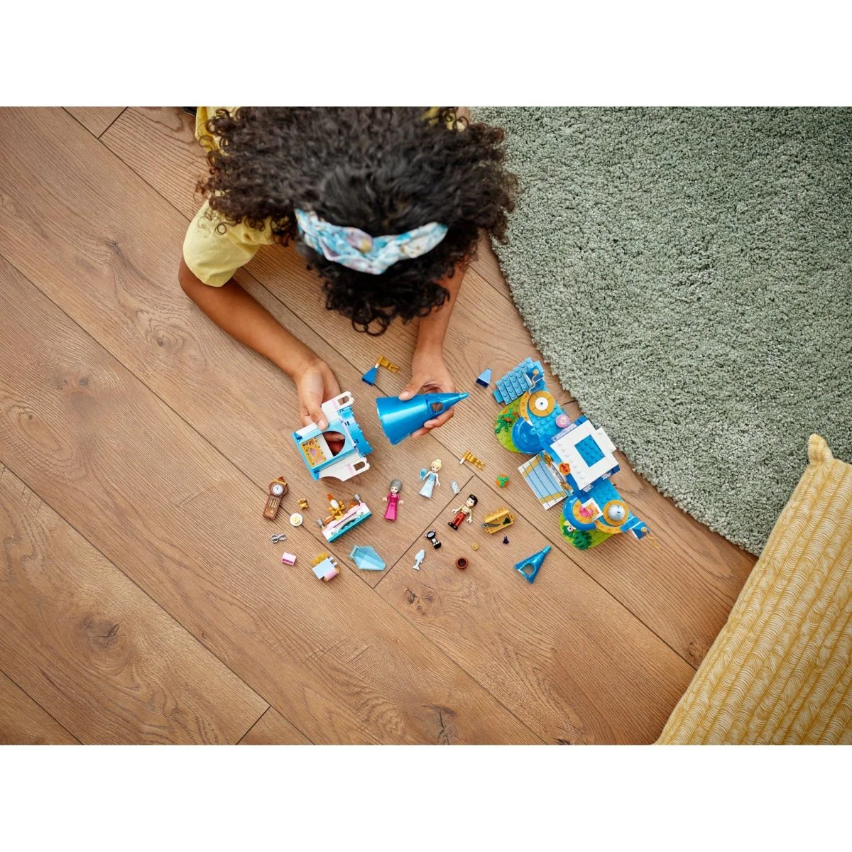 LEGO Disney Cinderella and Prince Charming's Castle, 43206, Ages 5+, 365 Pieces - Image 9