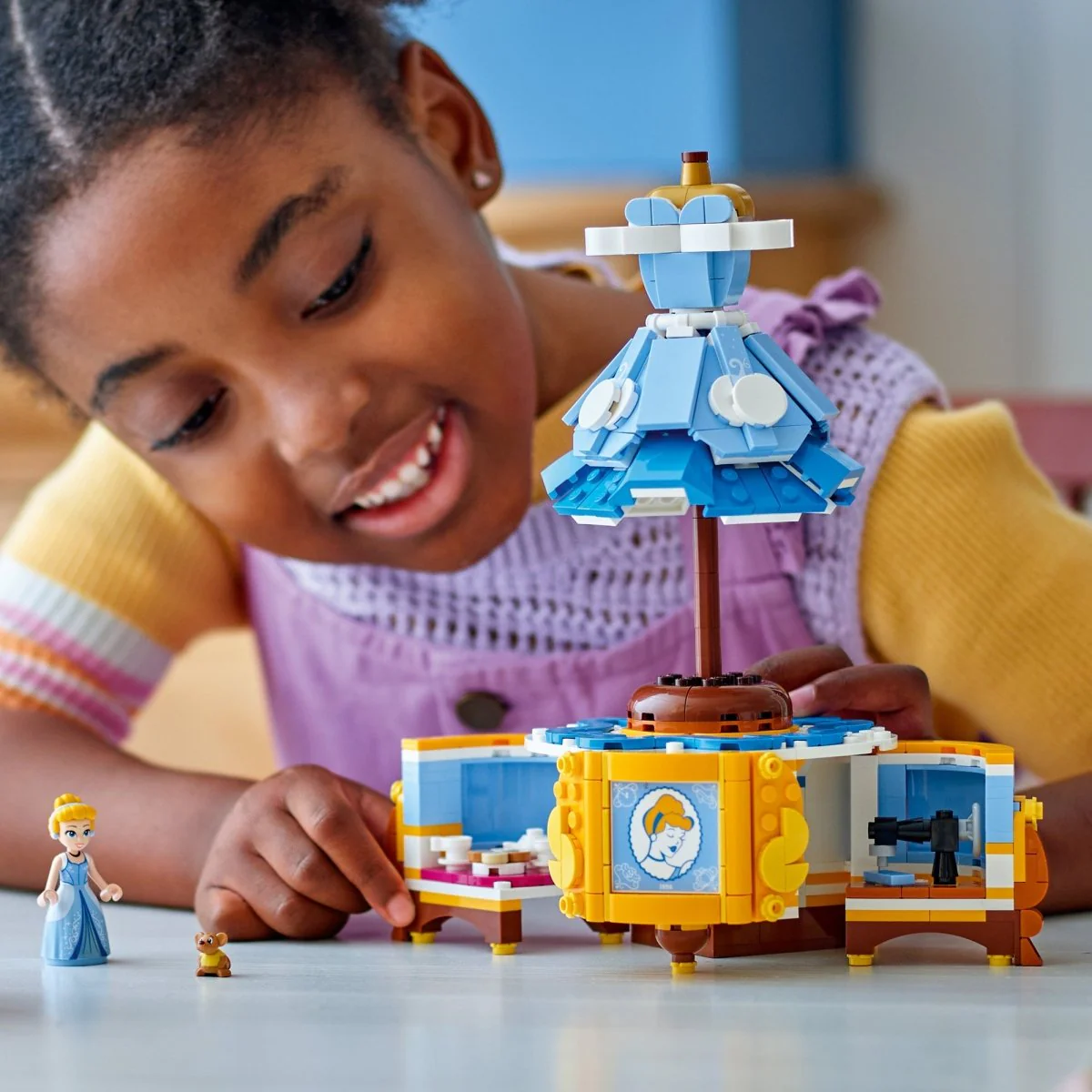 LEGO Disney Cinderella's Dress, 43266, Ages 9+, 474 Pieces - Image 8