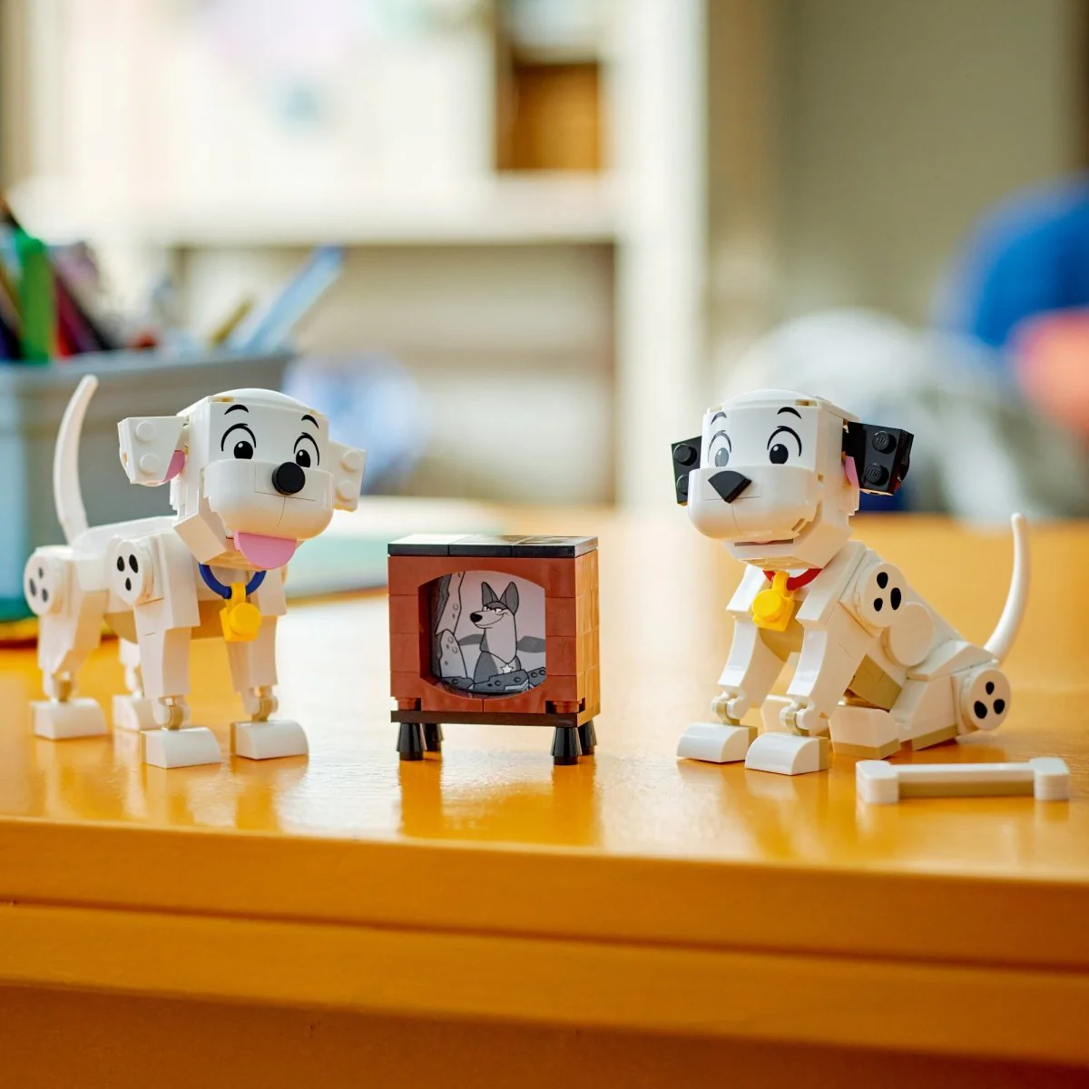 LEGO Disney Lucky & Penny 101 Dalmatians Puppies, 43271, Ages 6+, 268 Pieces - Image 12