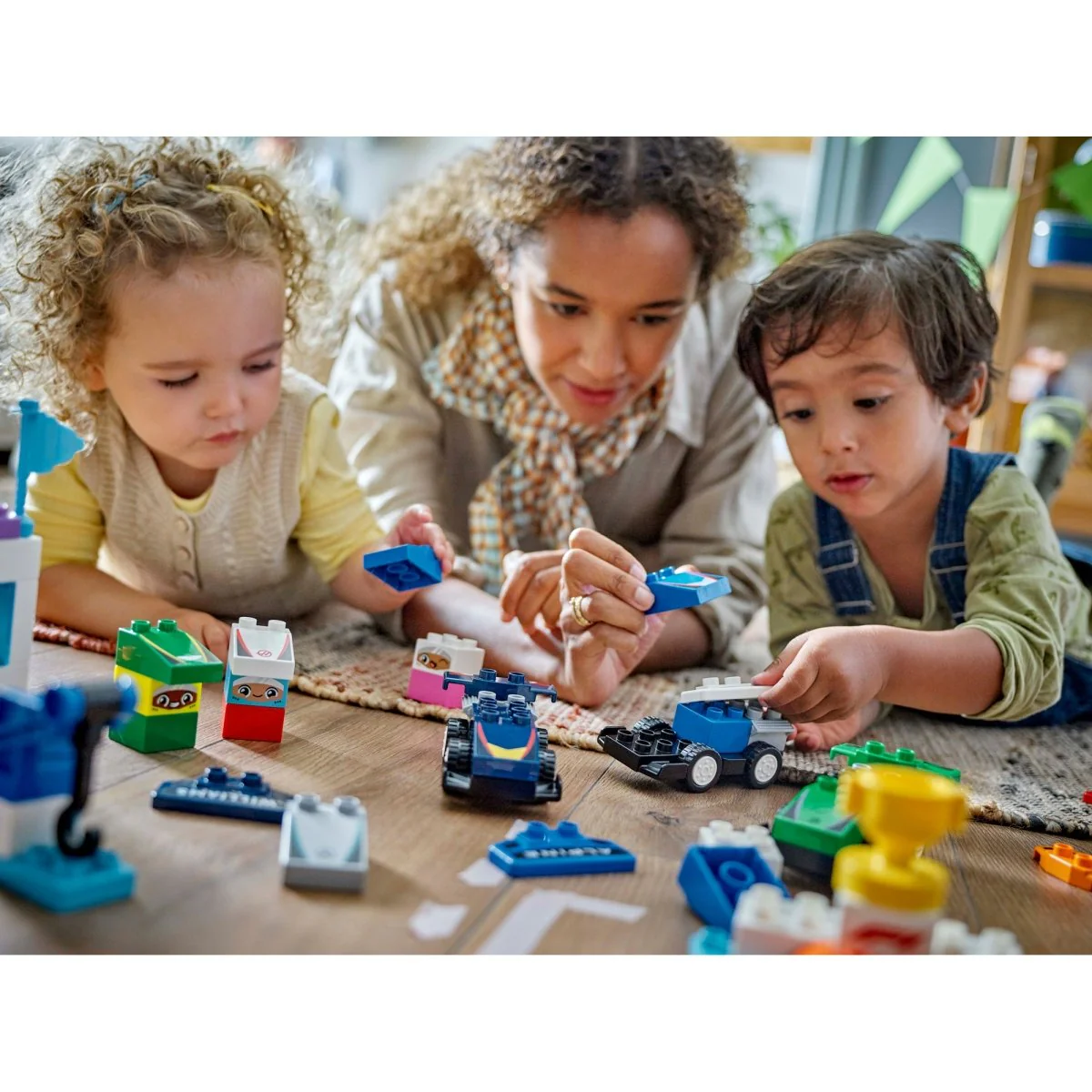 LEGO Duplo F1 Team Race Cars & Drivers, 10445, Ages 2+, 70 Pieces - Image 8