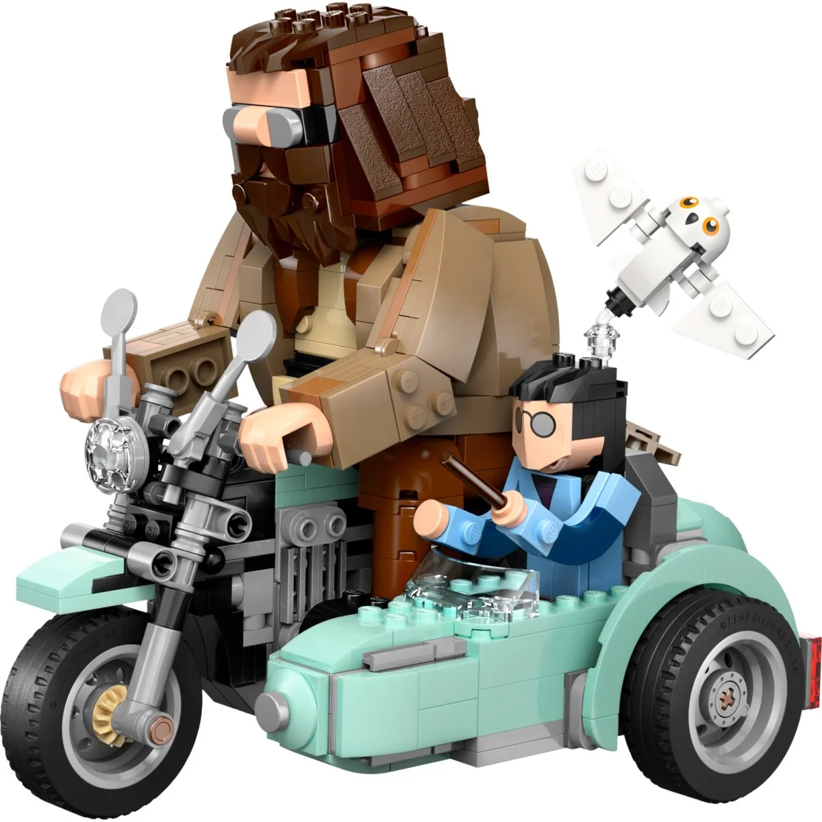 LEGO Harry Potter Hagrid & Harry's Motorcycle Ride, 76443, Ages 9+, 617 Pieces - Image 4