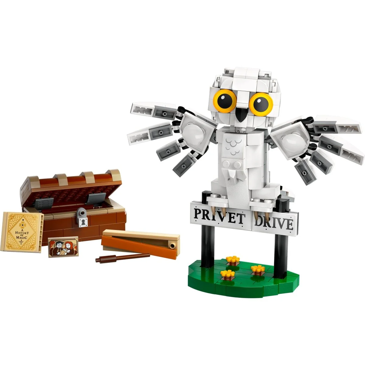 LEGO Harry Potter Hedwig at 4 Privet Drive, 76425, Ages 7+, 337 Pieces - Image 4