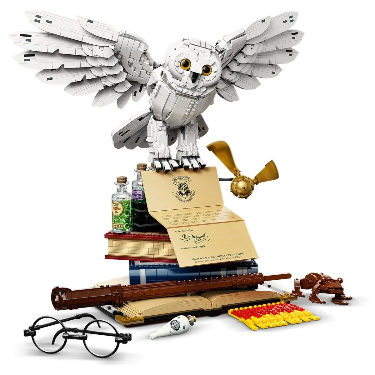 LEGO Harry Potter Hogwarts Icons Collectors' Edition, 76391, Ages 18+, 3010 Pieces - Image 4