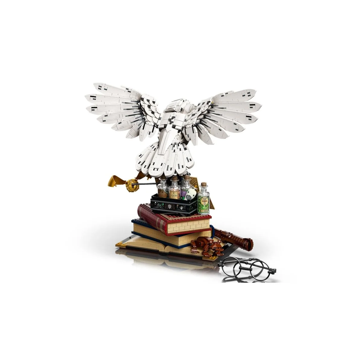 LEGO Harry Potter Hogwarts Icons Collectors' Edition, 76391, Ages 18+, 3010 Pieces - Image 5