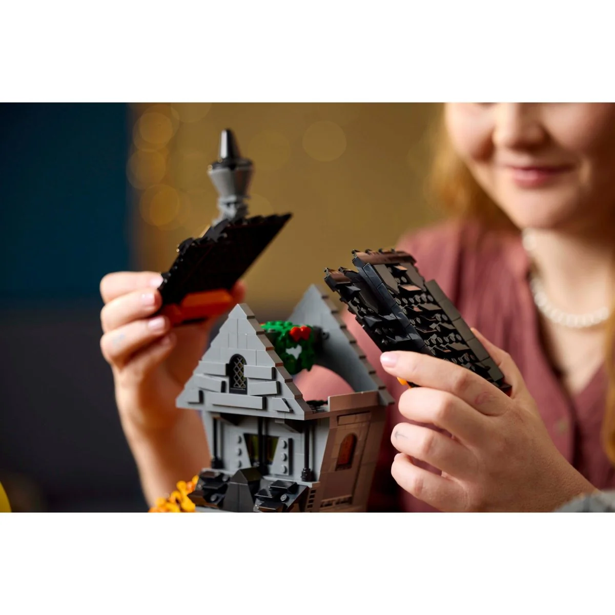 LEGO Ideas Disney Tim Burton's The Nightmare Before Christmas, 21351, Ages 18+, 2193 Pieces - Image 10