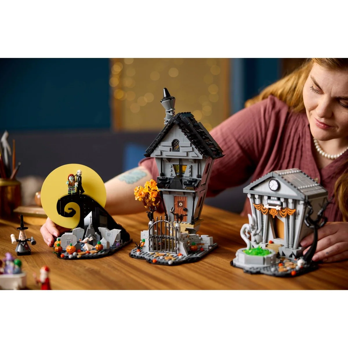 LEGO Ideas Disney Tim Burton's The Nightmare Before Christmas, 21351, Ages 18+, 2193 Pieces - Image 12