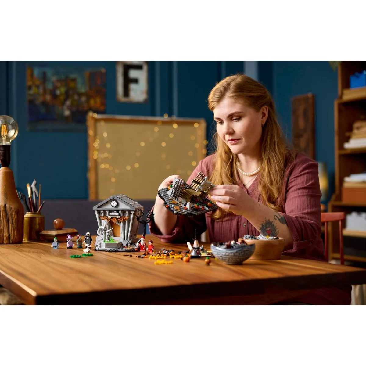 LEGO Ideas Disney Tim Burton's The Nightmare Before Christmas, 21351, Ages 18+, 2193 Pieces - Image 9
