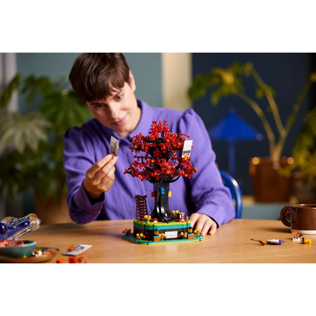 LEGO Ideas Family Tree, 21346, Ages 18+, 1040 Pieces - Image 6