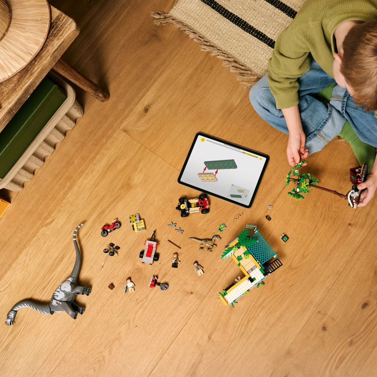 LEGO Jurassic World Raptor & Titanosaurus Tracking Mission, 76973, Ages 7+, 582 Pieces - Image 10