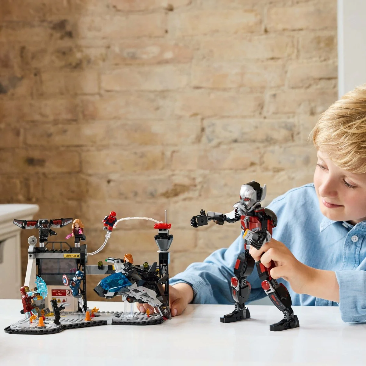 LEGO Marvel Captain America: Civil War Action Battle, 76314, Ages 10+, 736 Pieces - Image 11
