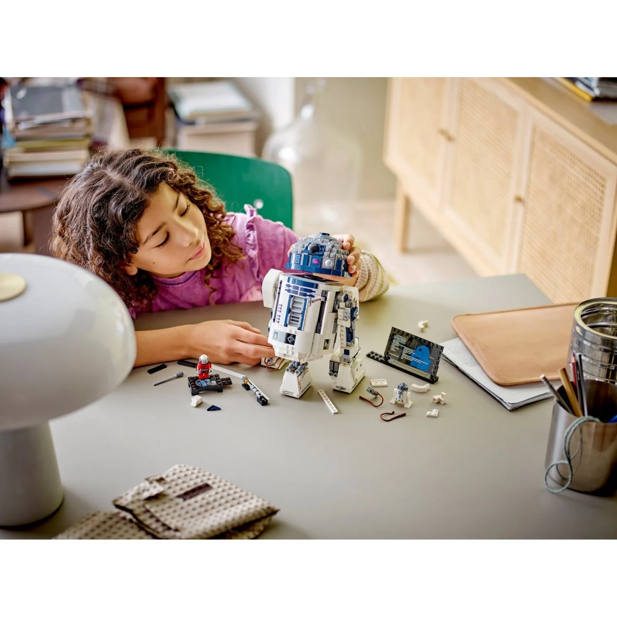 LEGO Star Wars R2-D2, 75379, Ages 10+, 1050 Pieces - Image 8