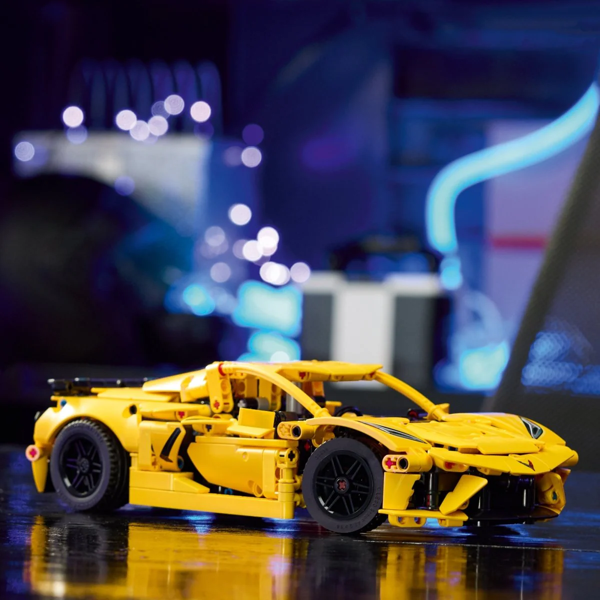 LEGO Technic Chevrolet Corvette Stingray, 42205, Ages 9+, 732 Pieces - Image 14