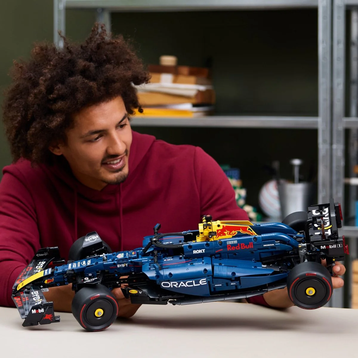 LEGO Technic Oracle Red Bull Racing RB20 F1 Car, 42206, Ages 18+, 1639 Pieces - Image 10