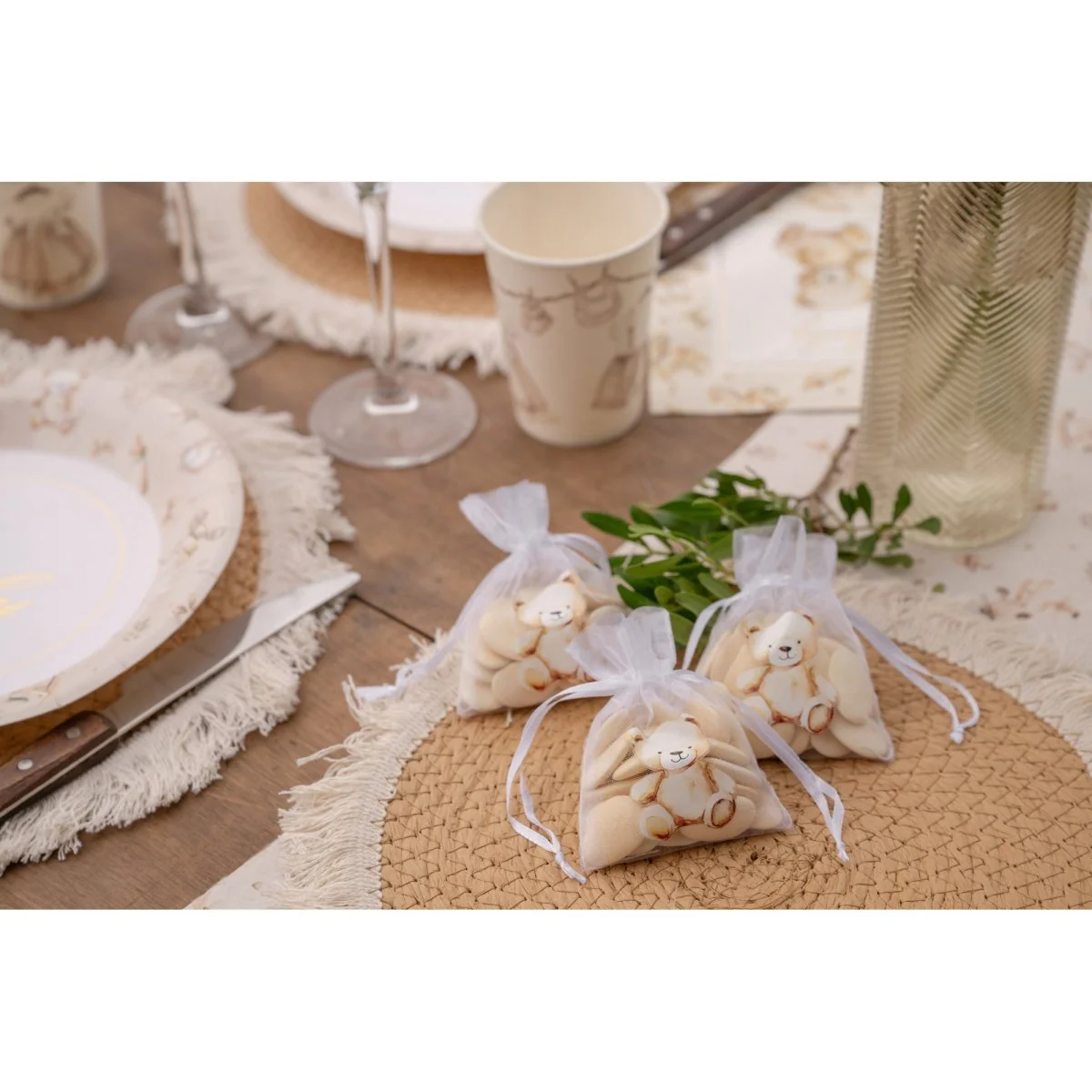 Little Teddy Large Round Lunch Paper Plates, 9 Inches, 6 Count - Image 5
