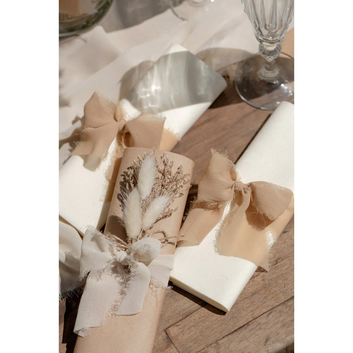 Natural Wedding Small Bunch, 1 Count - Image 2